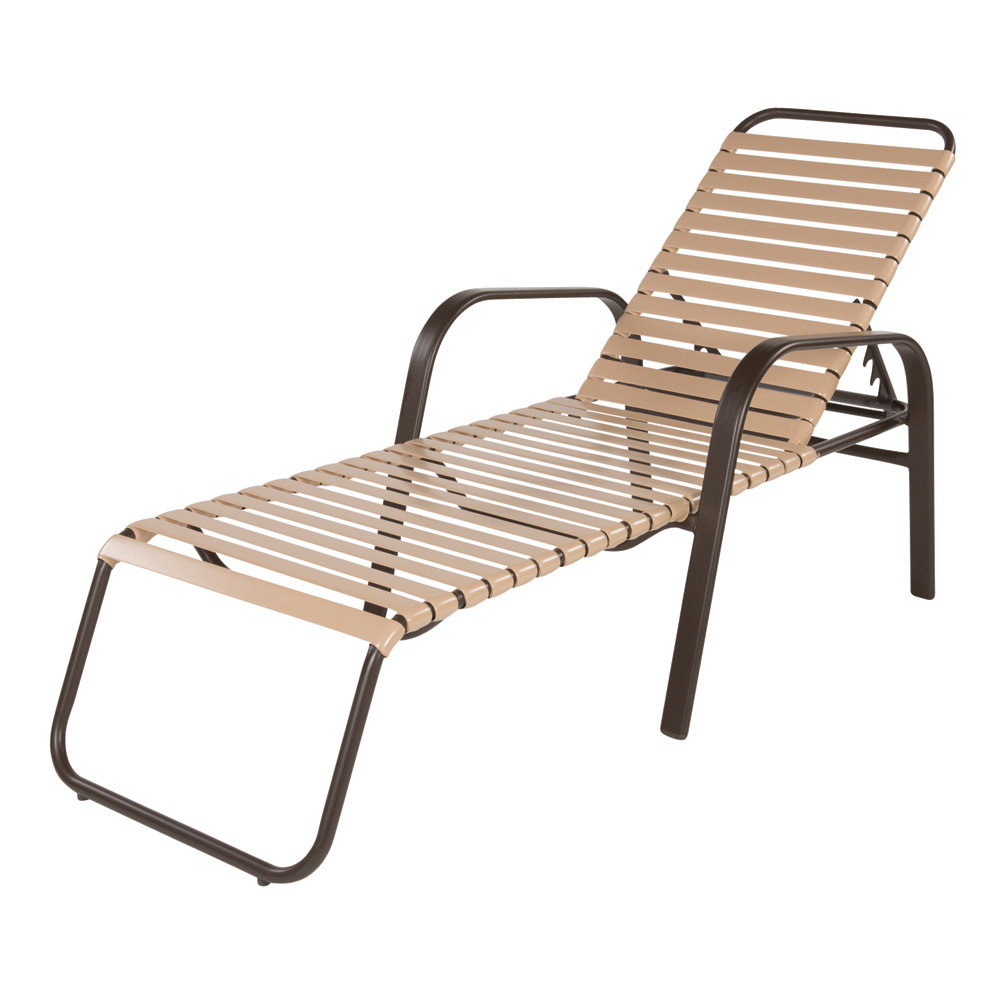 Lounge Seat Height / Width 34 x depth 33 x height 28 x seat height 17