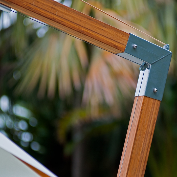 Levante Rectangle 8.5' x 11.5' Cantilever Umbrella - 25mX35m-REC-SW