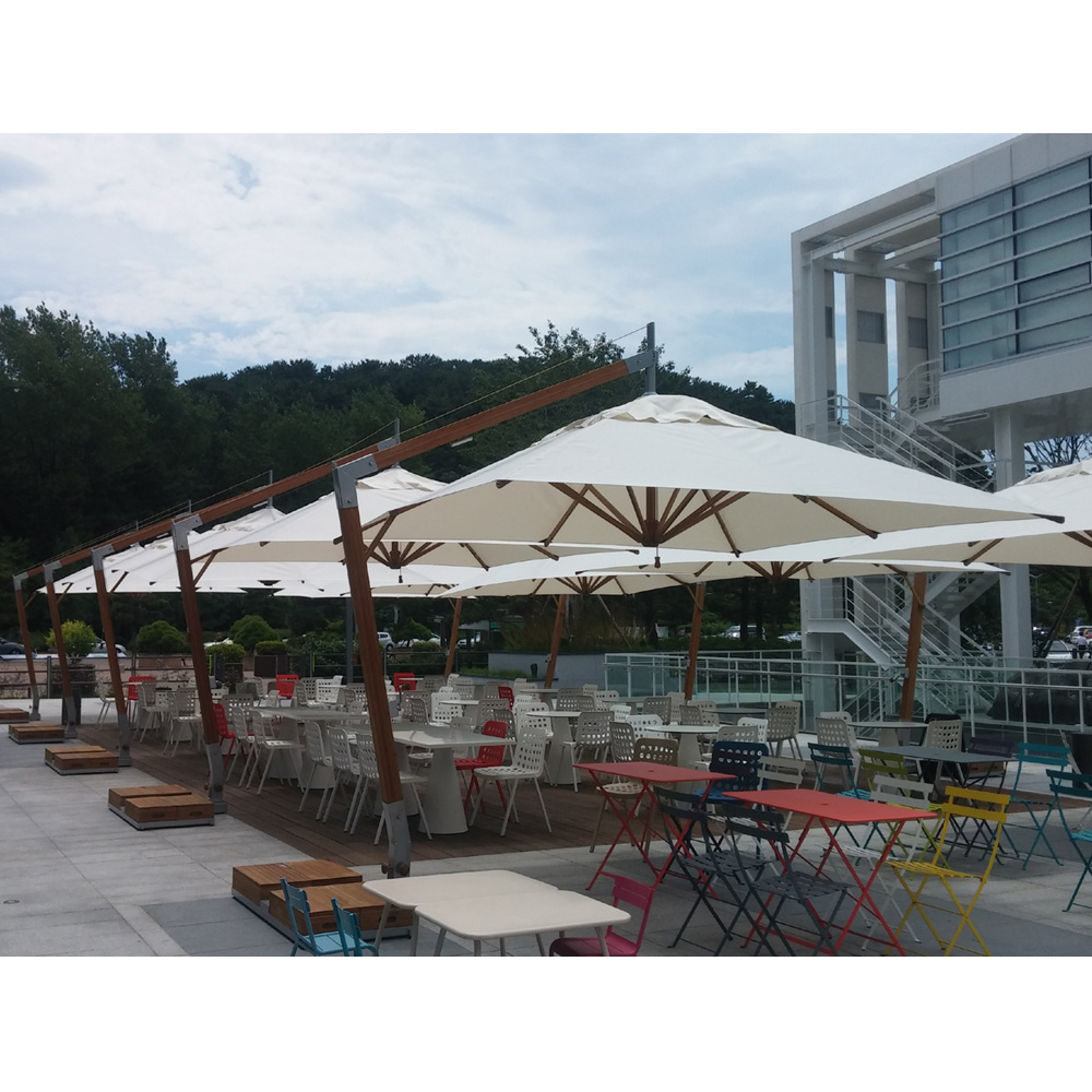Levante Rectangle 8.5' x 11.5' Cantilever Umbrella - 25mX35m-REC-SW