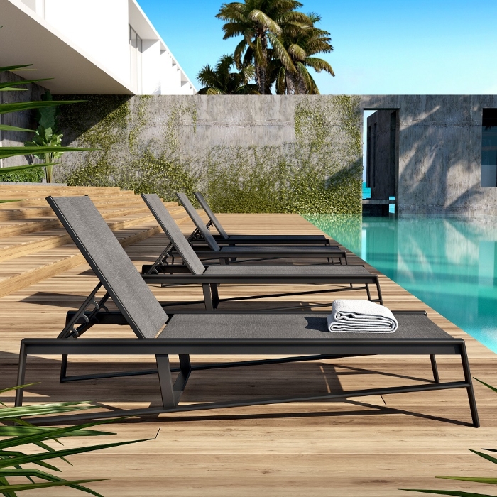 Prism aluminum chaise with sling seating