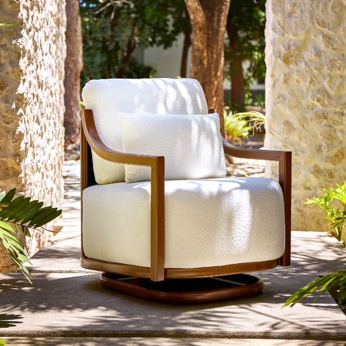 Samara Cushioned Lounge Action Chair with One Accent Pillow - 6B18R