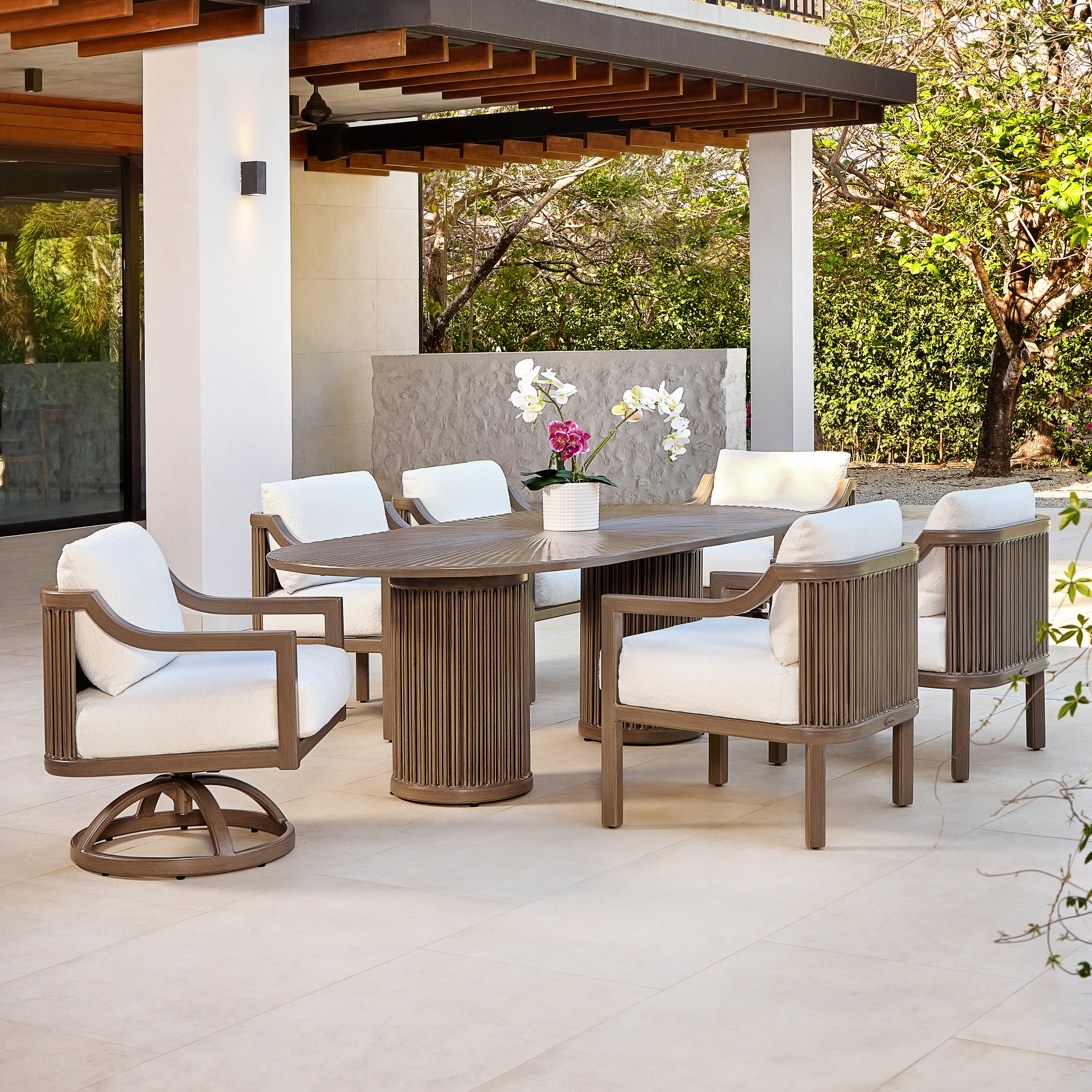 Castelle Samara Outdoor Dining Set for 6