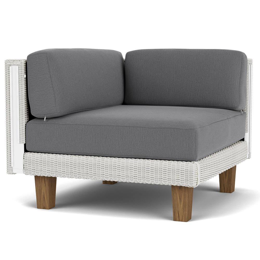 Lloyd Flanders Catalina Corner Sectional - 144054