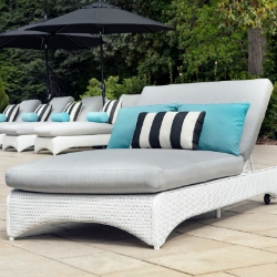 Lloyd Flanders Chaises