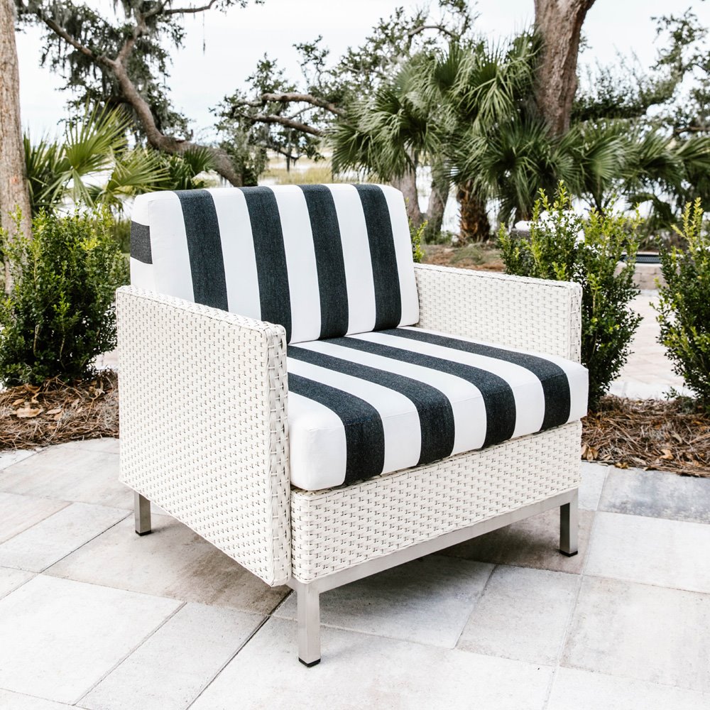 American made wicker lounge chair set