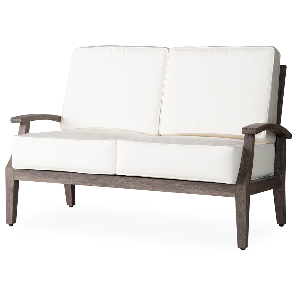 Lloyd Flanders Frontier Loveseat - 125050
