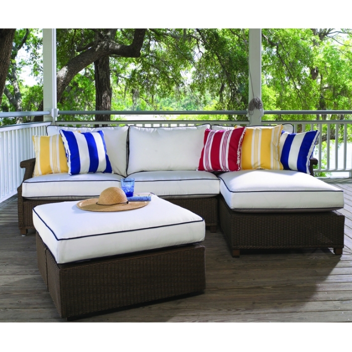 Hamptons Small Sectional Set