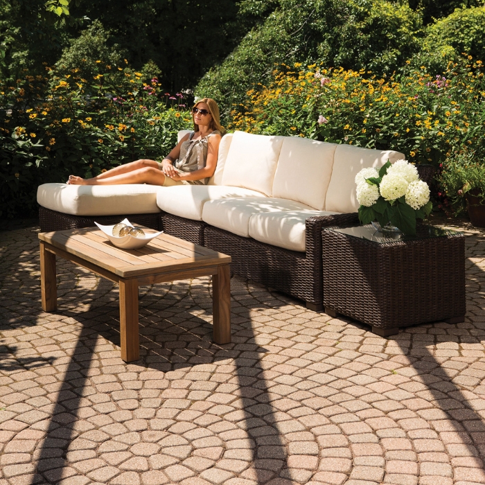 Mesa Right Arm Wicker Chaise - 298025