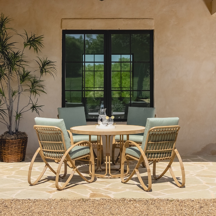 Riviera Outdoor Dining Set for 4