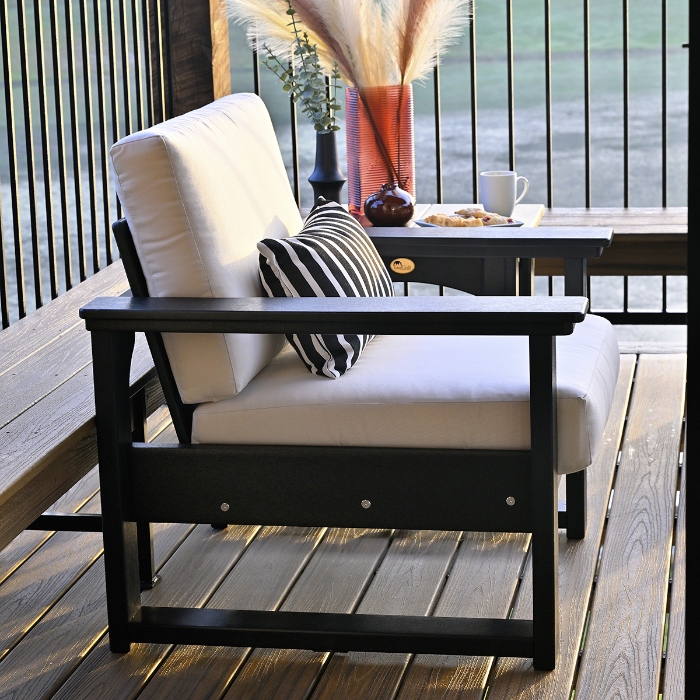 Lanai Deep Seating Chair side