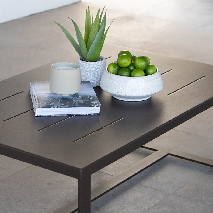 Horizon 28" x 46" Occasional Table detail