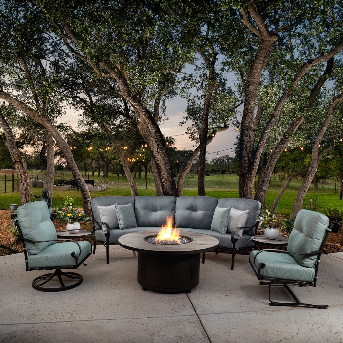 Pasadera Curved Sectional with Fire Table Set