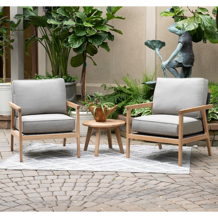 Admiral Round Side Table with Ventura Lounge Chairs