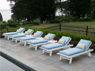 Seaside Casual Complementary Furniture