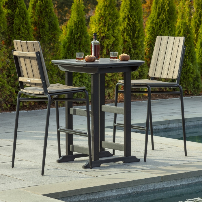 HIP Outdoor Bar Set for 2