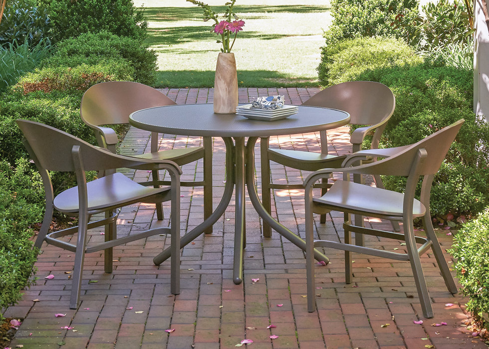 Telescope casual aluminum table with hammered MGP top