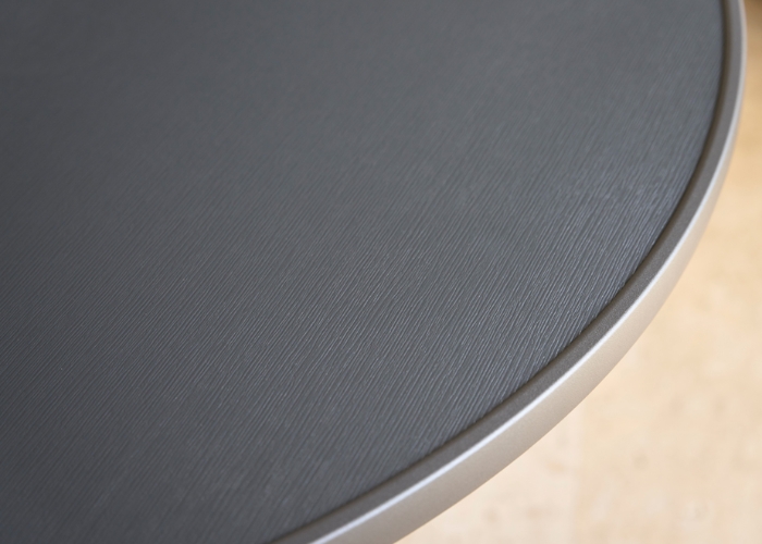 hammered top detail