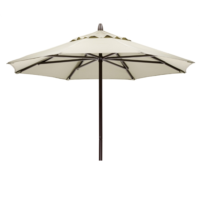 7.5' Commercial Market Umbrella - 670