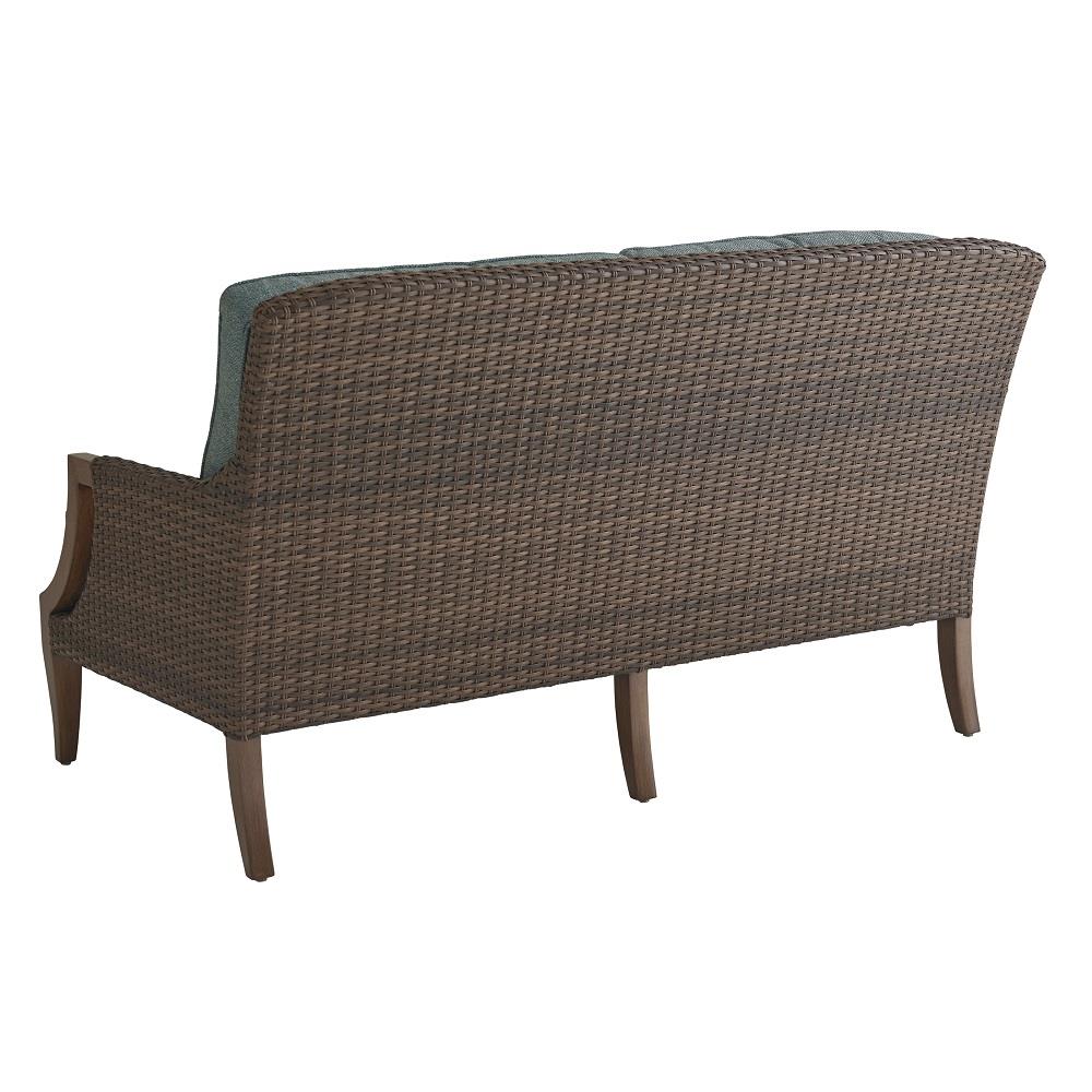 Harbor Isle wicker loveseat back detail
