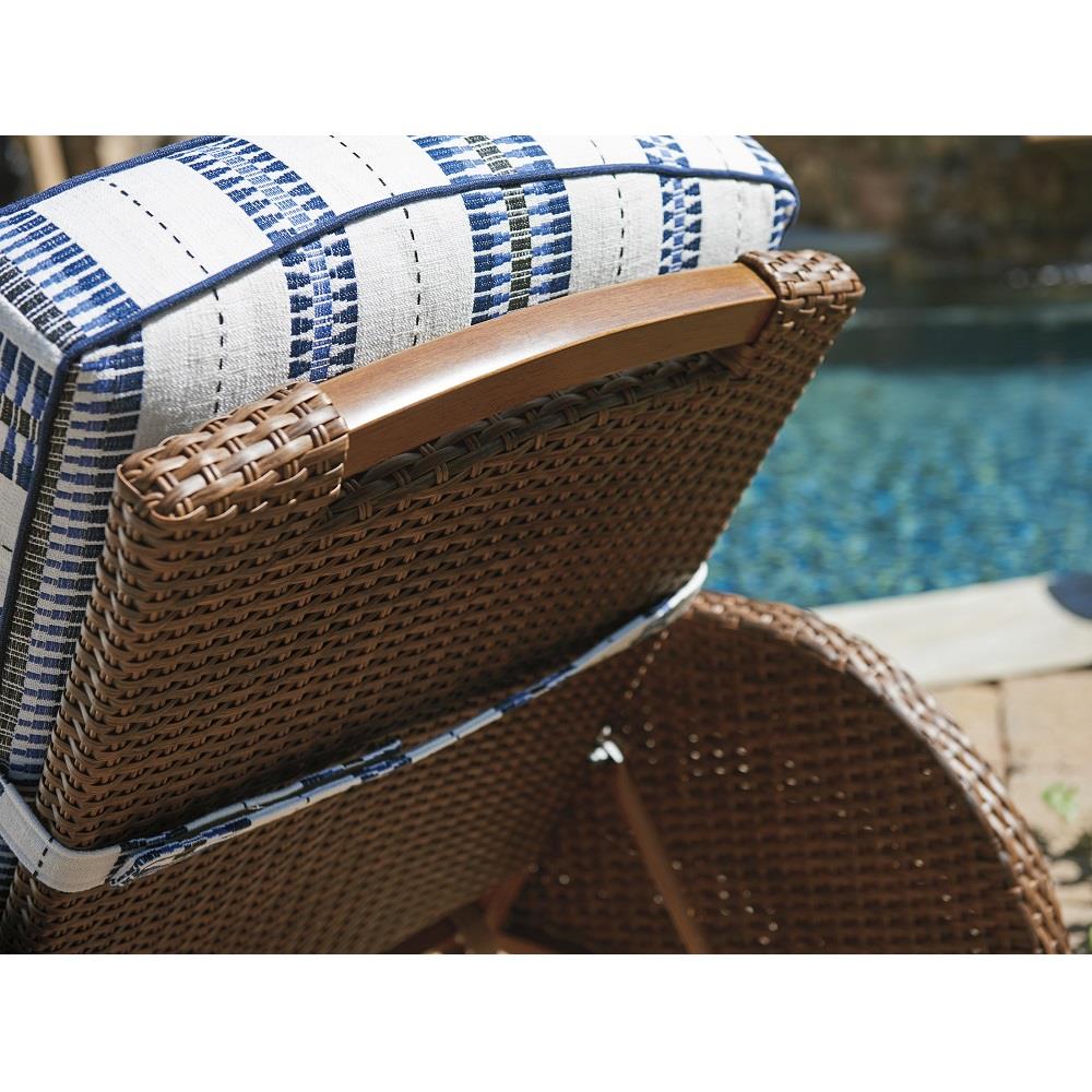 Harbor Isle Chaise back detail