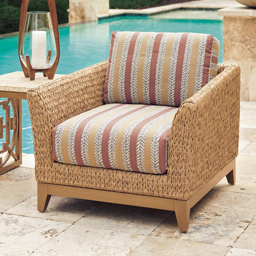Los Altos Valley View wicker lounge chair with deep seating cushions