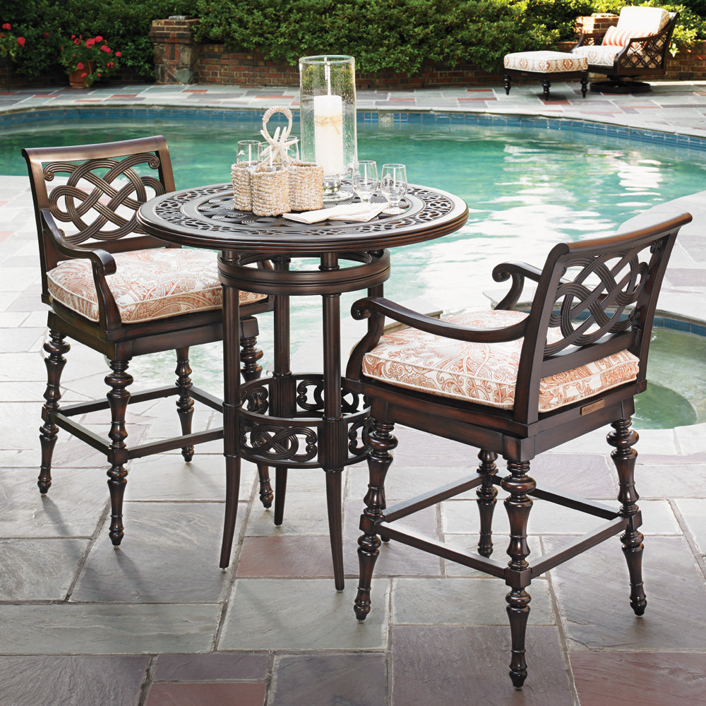 outdoor dining furniture