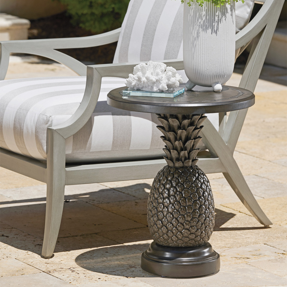 Pineapple side table side detail