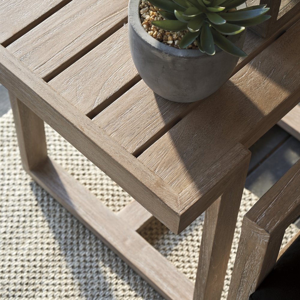 Stillwater Cove table top detail