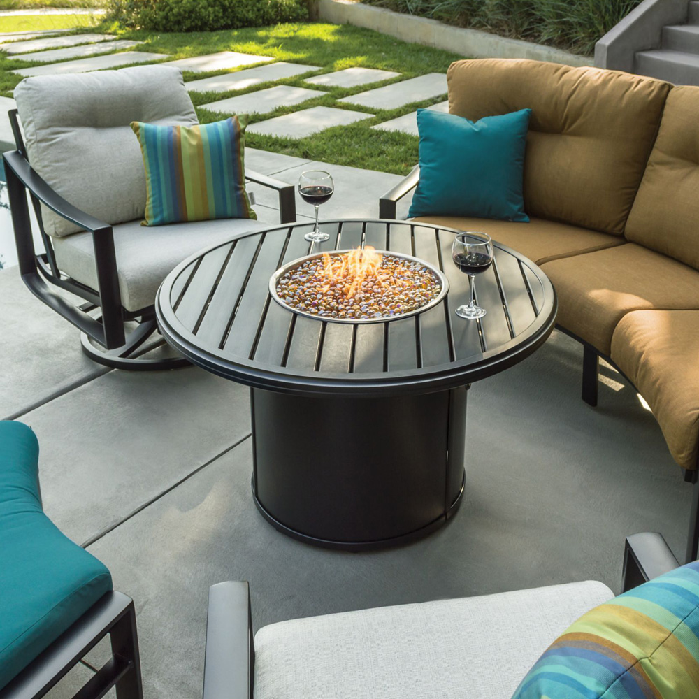 Banchetto aluminum slat fire table