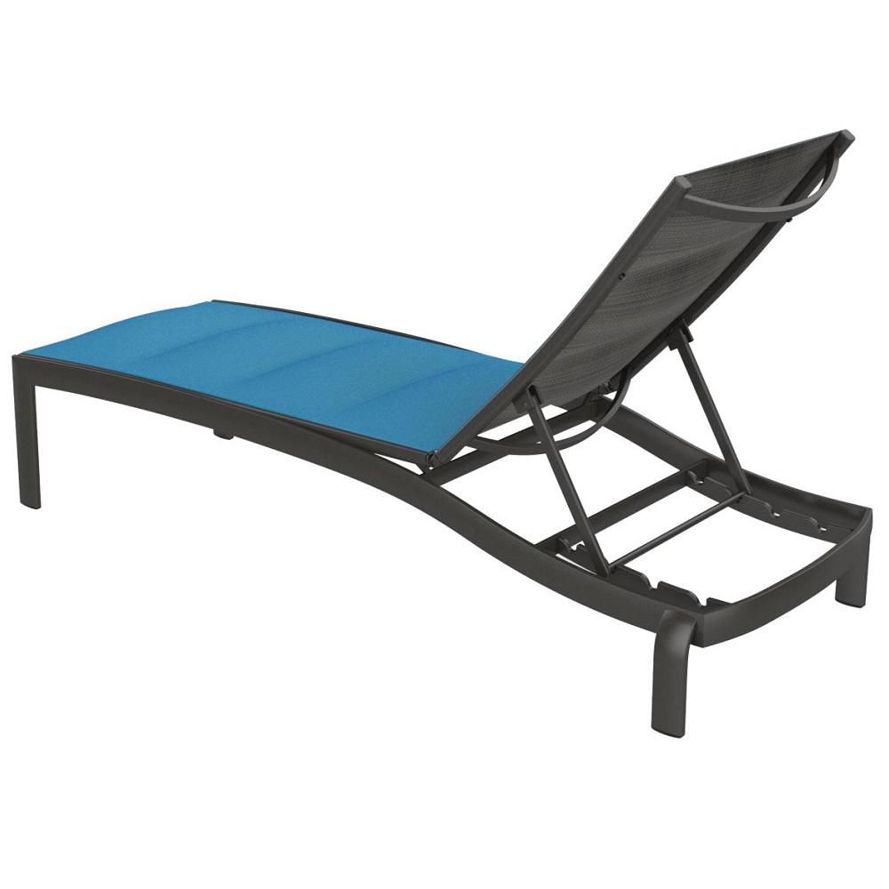 chaise back detail