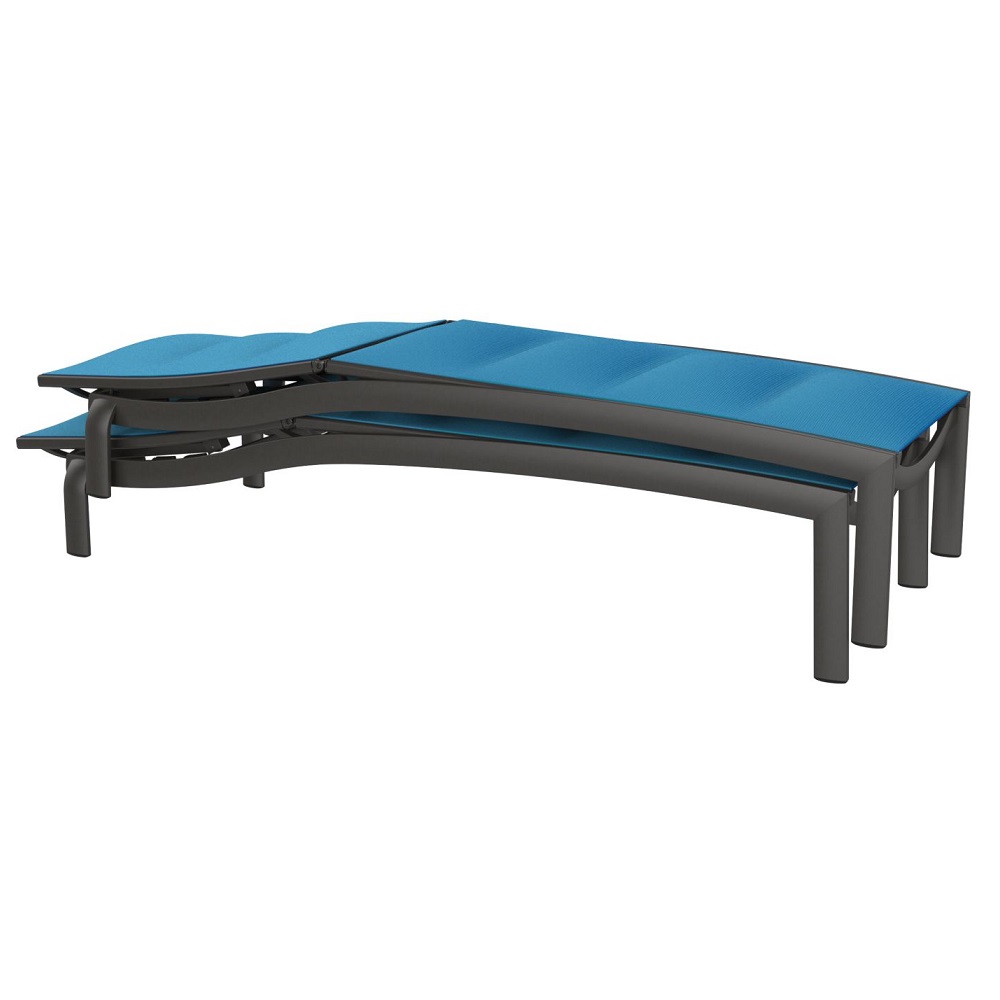 chaise stacked