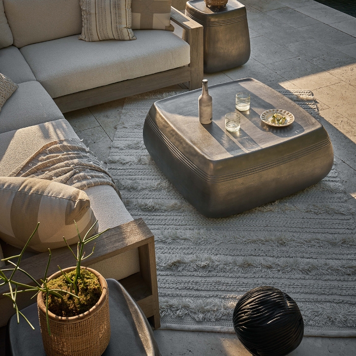 Universal Coastal Living Saratoga Aluminum Cocktail Table set