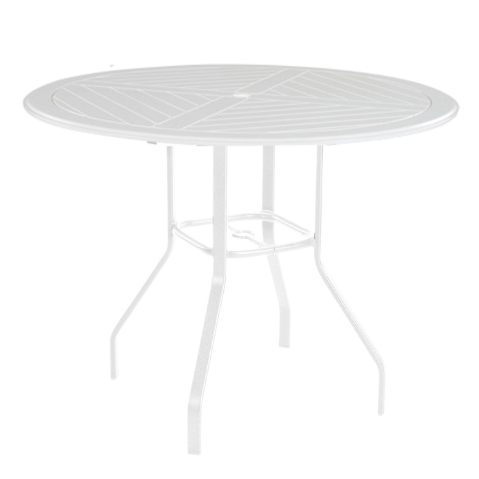 round traditional slat top dining set
