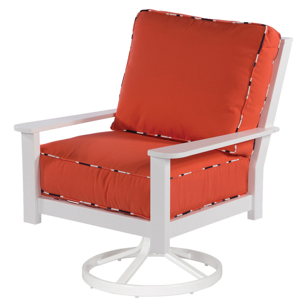 motion base outdoor lounge chair