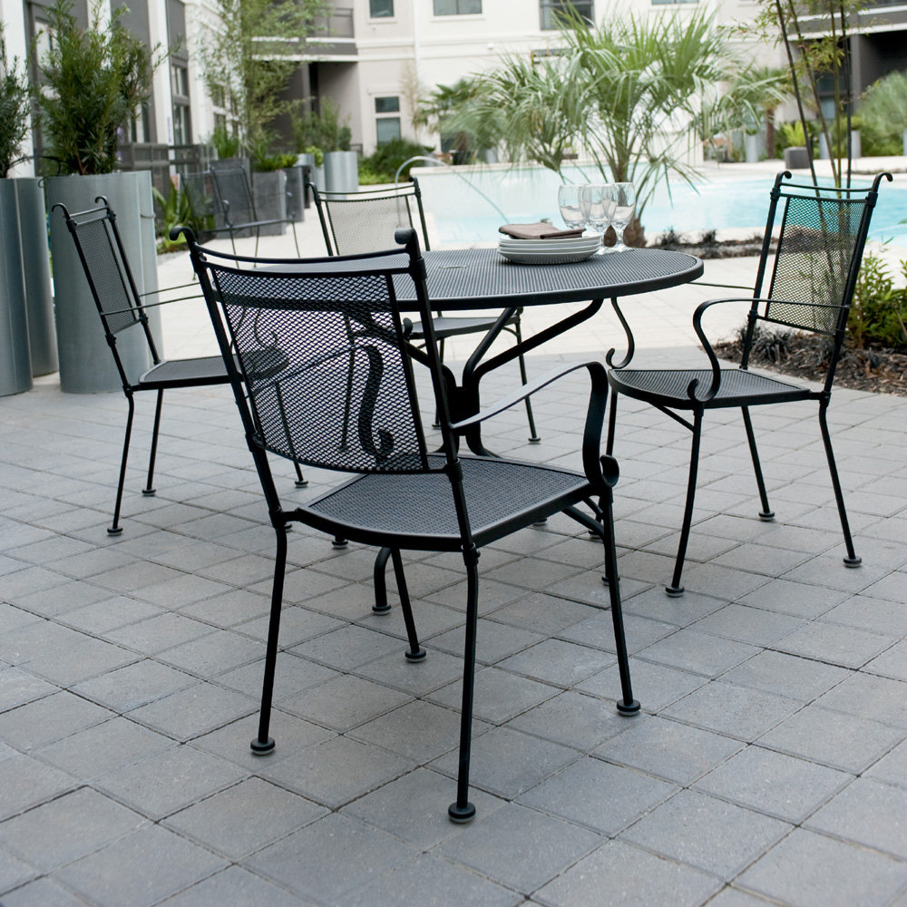 42" Round Premium Mesh Top RTA Umbrella Table - 190229