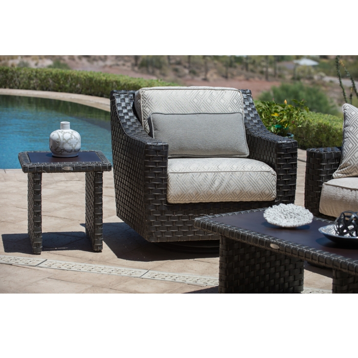 Woodard Cooper Wicker Swivel Lounge Chair and Table