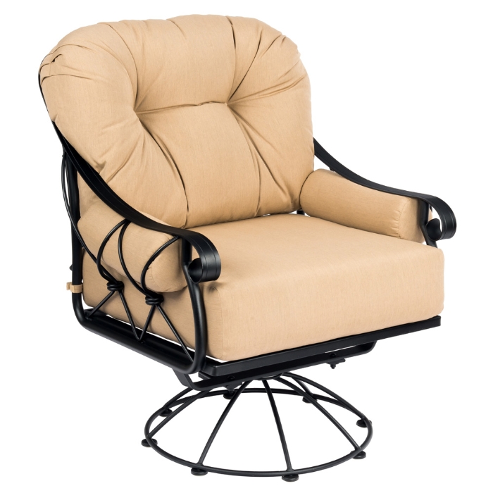 motion base outdoor lounge chair