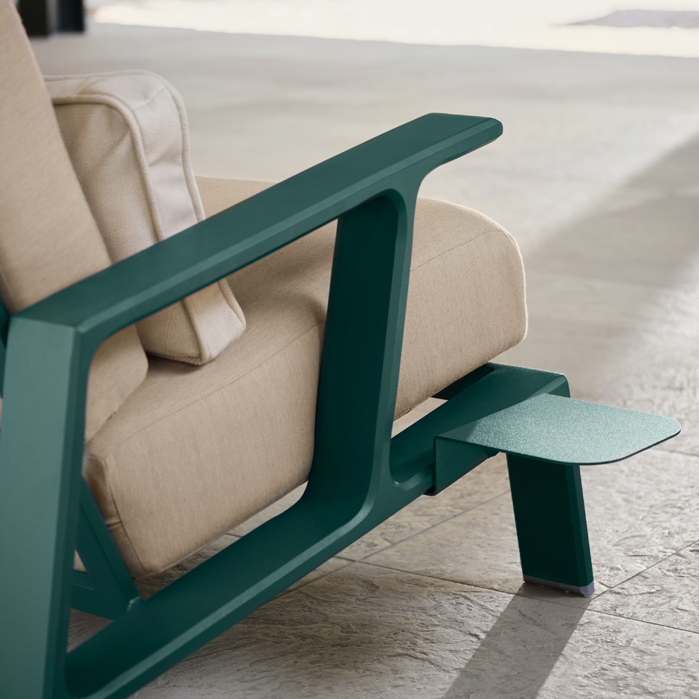 Elevation LHF Side Tray Table