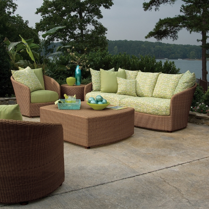 Saddleback Wicker End Table - S507201