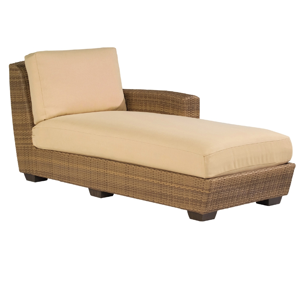 Woodard Saddleback Right Arm Facing Chaise Lounge - S523041R