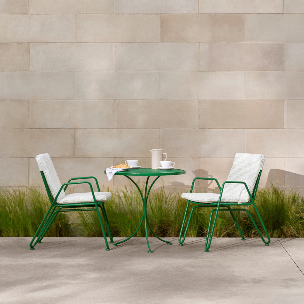 turner dining set