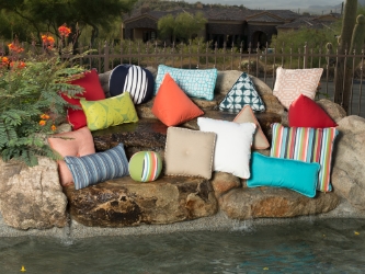 Mallin Throw Pillows